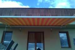 Aliga feltokozott napellenző