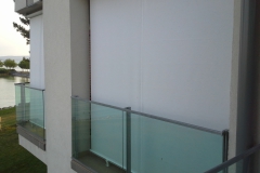 Fehér balkon napellenző