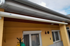 Tokozott napellenző - zárt állapot