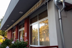 Klasszikus napellenző