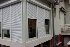 külső tokos redőny - előtérben