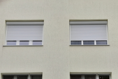 Külsőtokos redőnyök - társasház