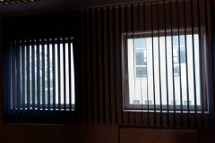 Szalagfüggöny mennyezetre szerelve