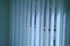 Szalagfüggöny nyitott lamellákkal