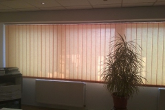 Szalagfüggöny irodában