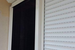 Plisze-szunyoghalo-a-redony-lefutosinjere-szerelve