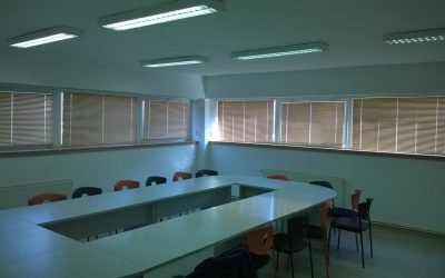 Reluxa – elegáns és praktikus árnyékolás üvegajtókhoz